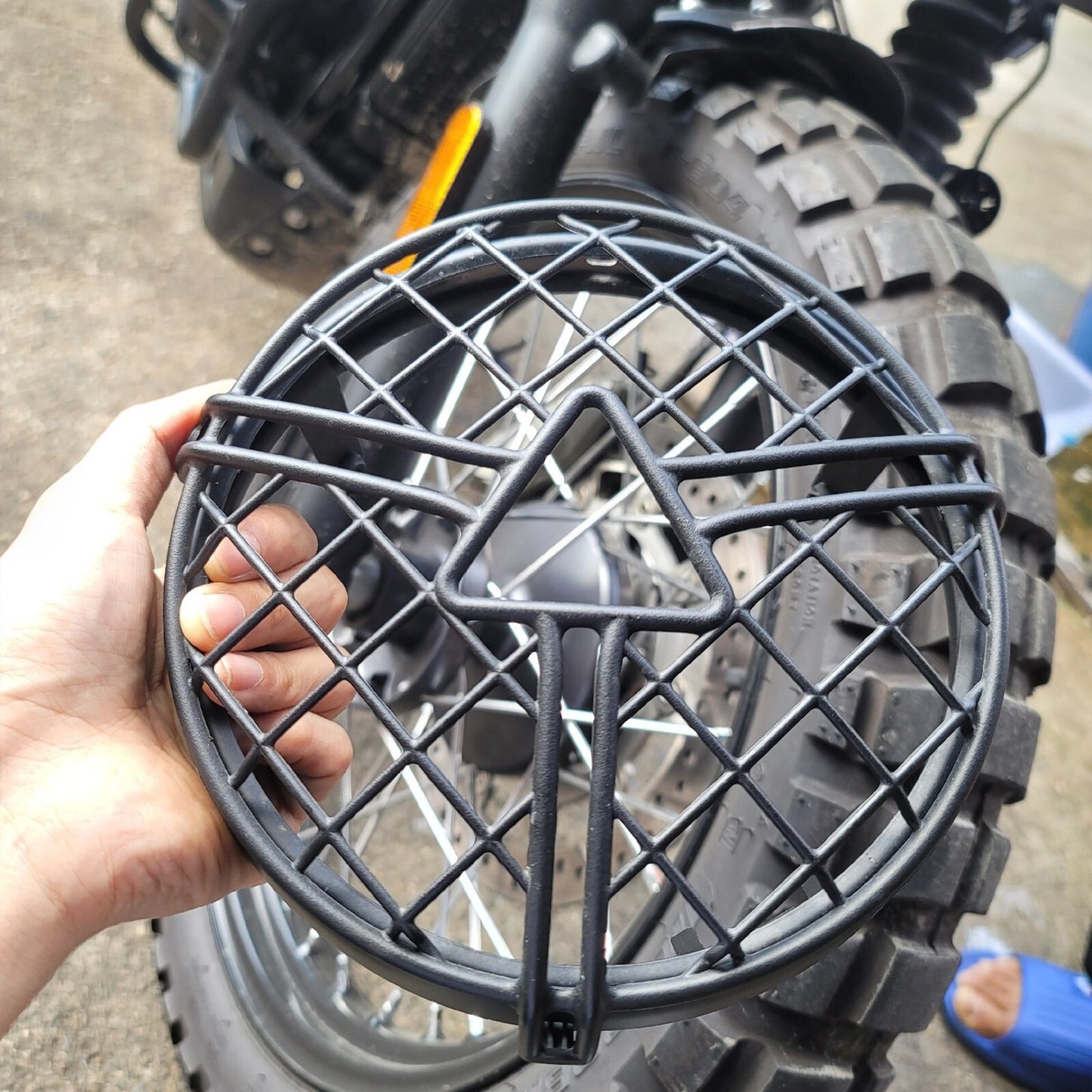 HEADLIGHT GRILL BEZEL FIT for Triumph SPEED 400, SCRAMBLER 400 36TA004