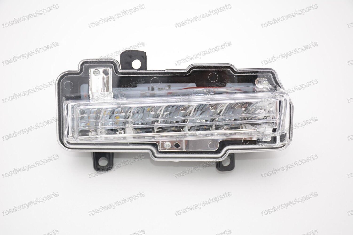 1Pcs Left LED Front Bumper Fog Light Lamp Fit for Mitsubishi Pajero 2015-2016