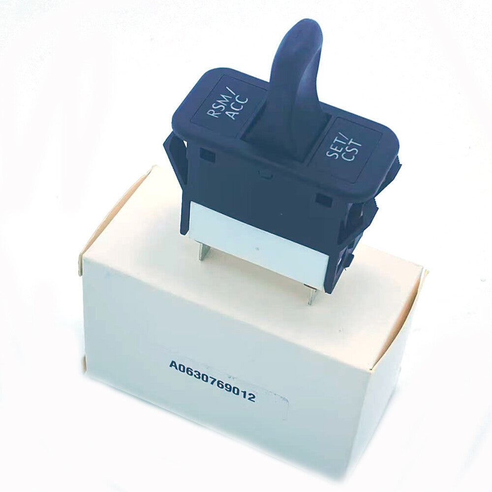 A0630769012 Cruise control switch suitable for Freightliner Columbia Century-class vehicles (models 01-11).