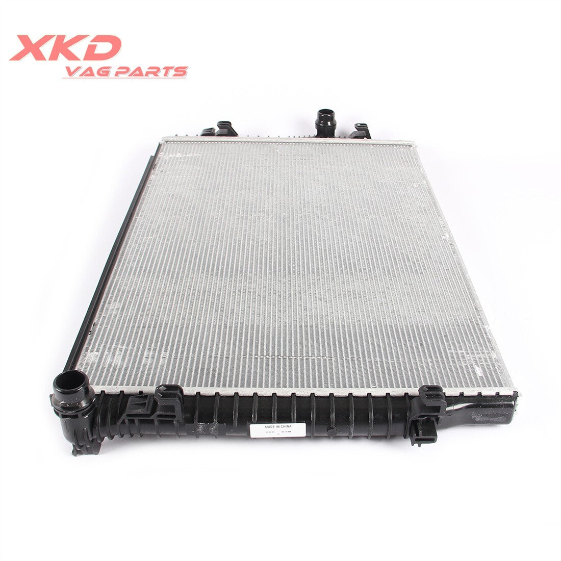 1.8T/2.0T radiators are suitable for Volkswagen for Jetta , for Passat , for Tiguan , for Audi Q3, and A3. (5WA1251H CJS CHH-)