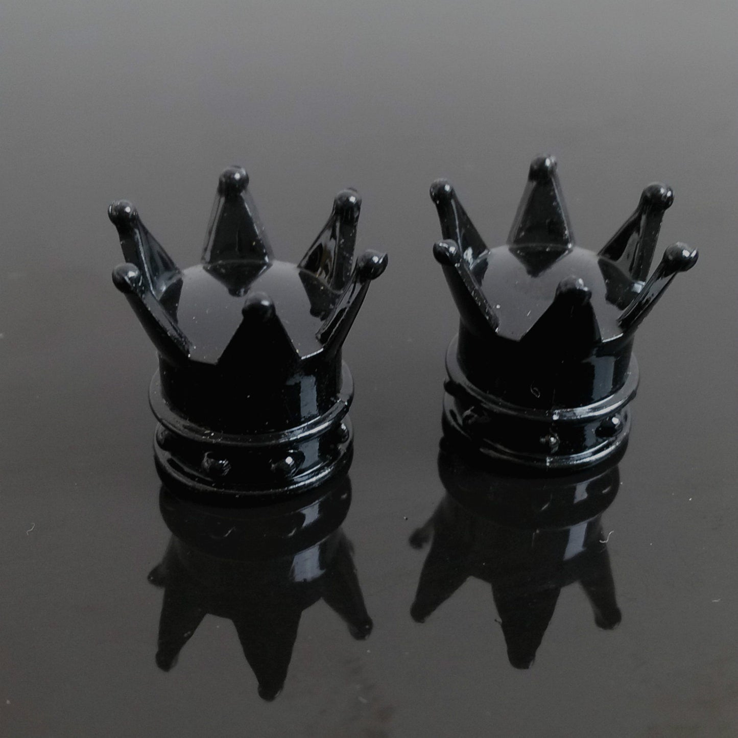 4x Black kings Crown Tyre Tire Wheel Valve Stems Air Dust Cover Cap