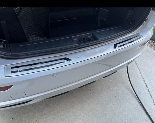 for Mitsubishi Outlander 22-23 Silver Rear Bumper Protector Scuff Plate Guard 1x