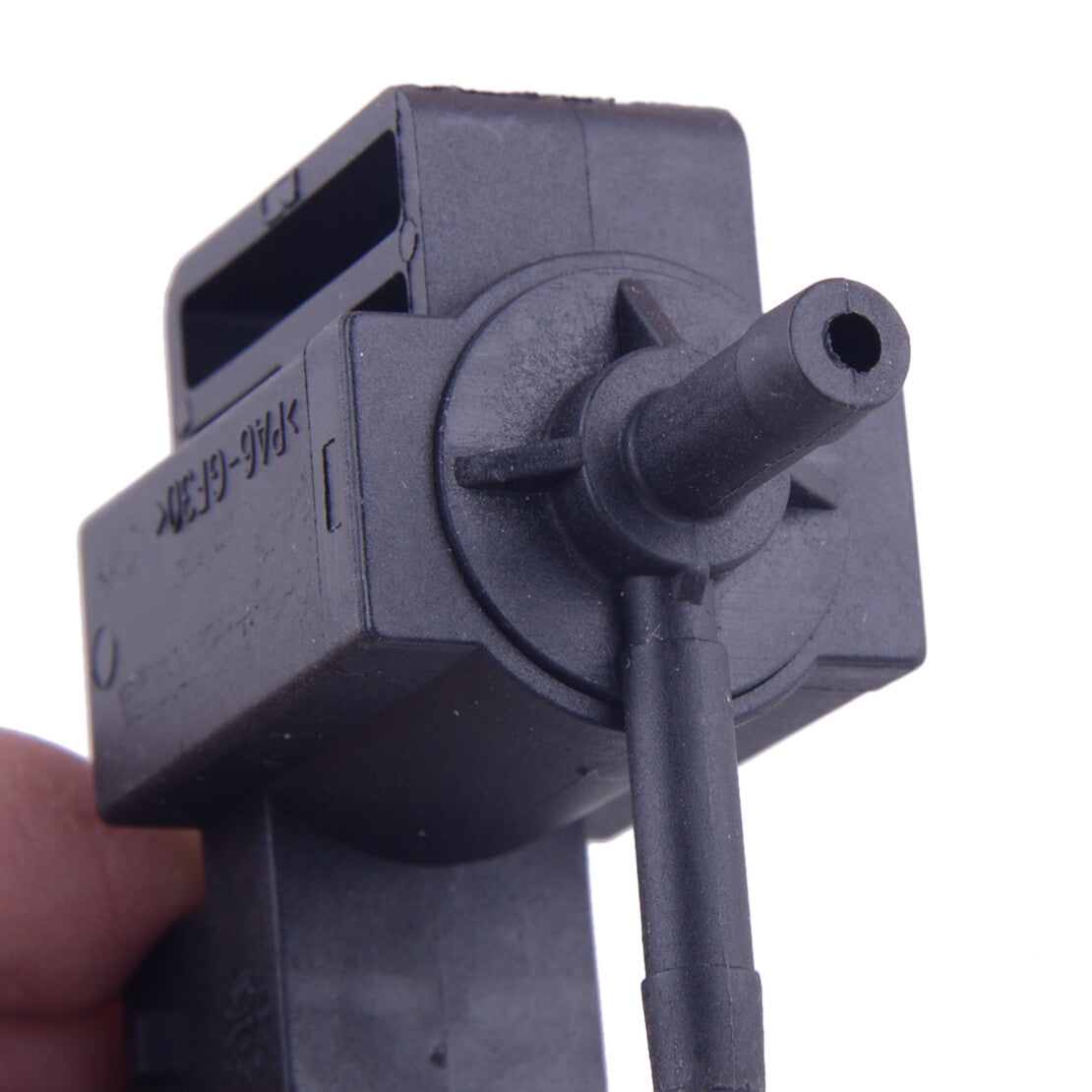 Turbo Solenoid Valve Boost Control 30670449 Fit for Volvo C30 C70 S40 S60 S80