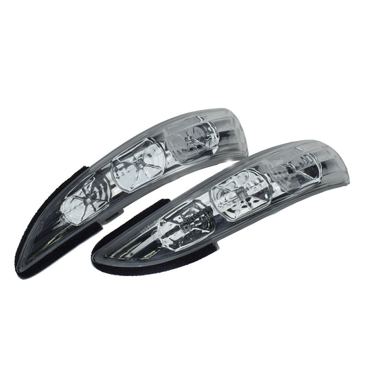 A pair of side mirror turn signals, suitable for HYUNDAI for GENESIS Coupe 2010-16, new.