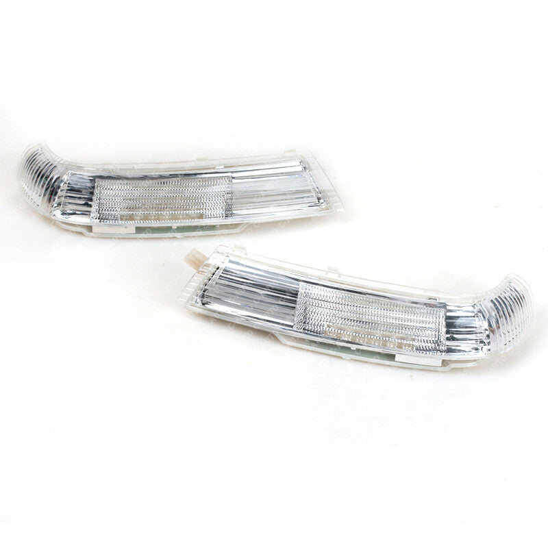 LED turn signal indicators on the rearview mirrors are suitable for Volkswagen Touareg 2003-2006 models.