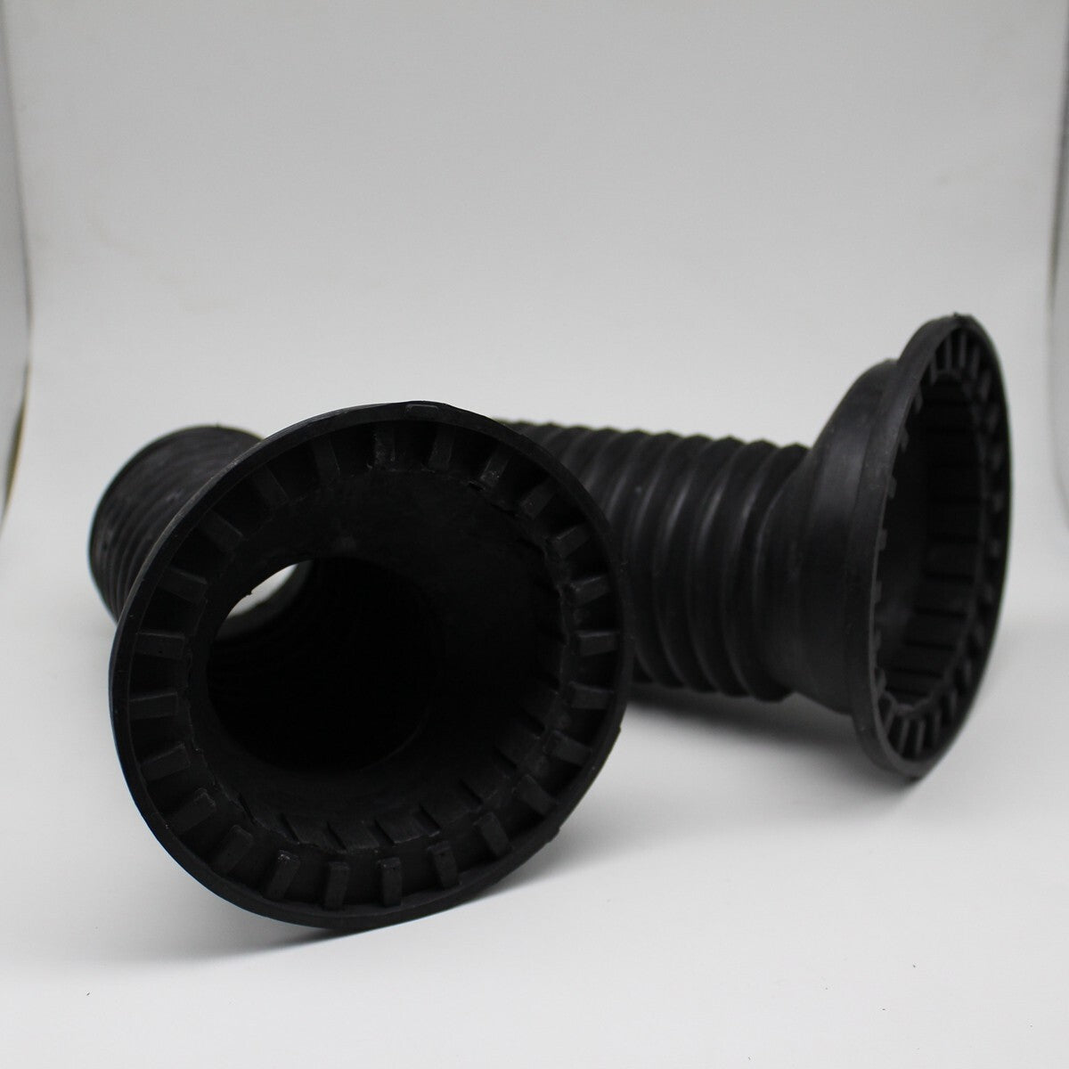 new 2-pack TSHB-007 front shock absorber strut boot dust covers 88970149 for Corolla