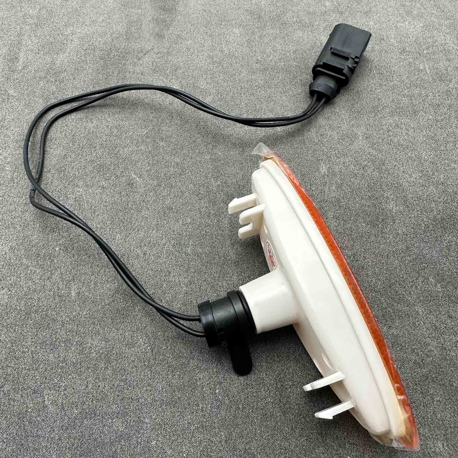 Spur Front Bumper Left or Right Marker Light for Bentley GTC Flying