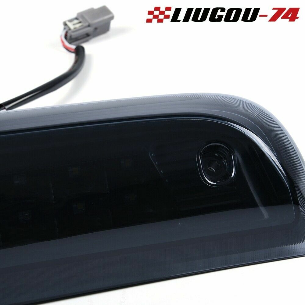 Suitable for 14-18 year old for Chevrolet Silverado for GMC for Sierra LED third brake light, black/smoked.