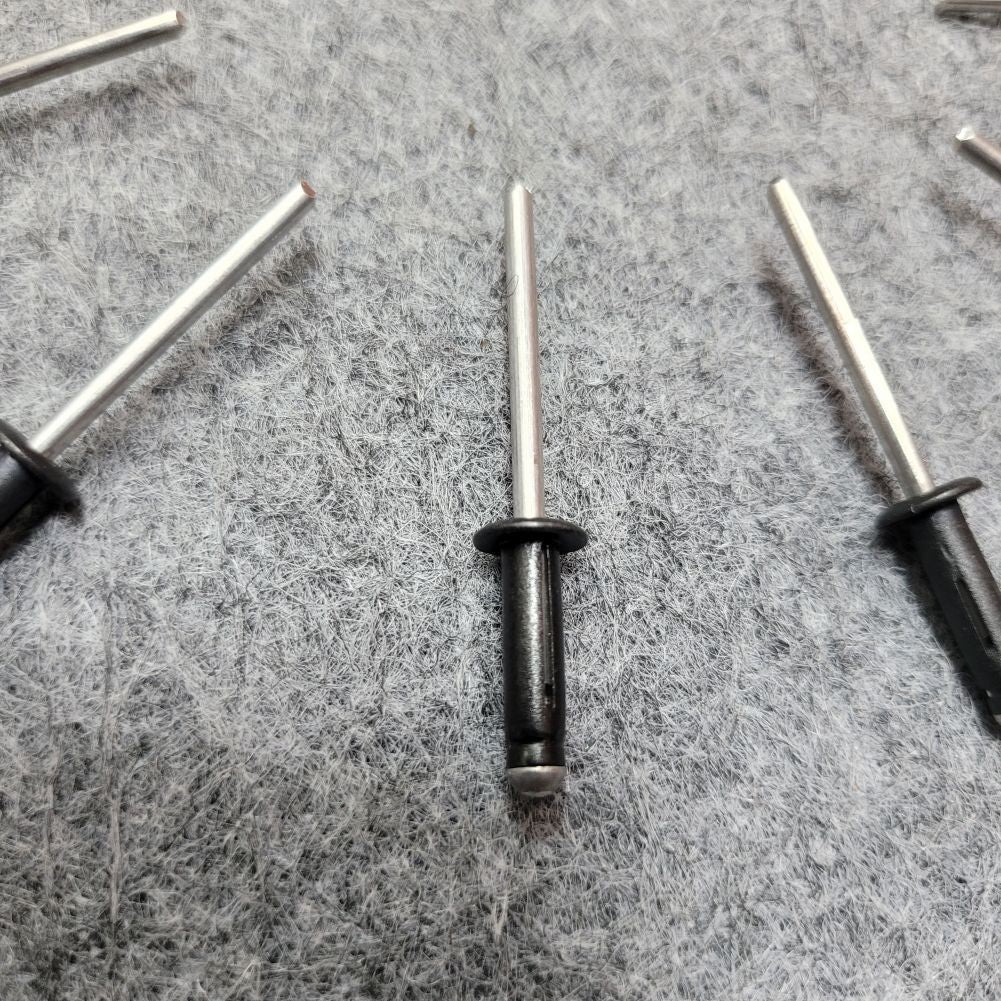 Rear bumper rivets are suitable for Mercedes-Benz SLS AMG C197