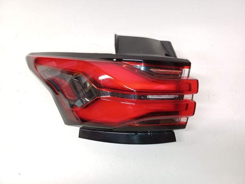 LeftRight LED Tail Light 86785340 Quarter 2874104 For 22-23 for Chevrolet Traverse