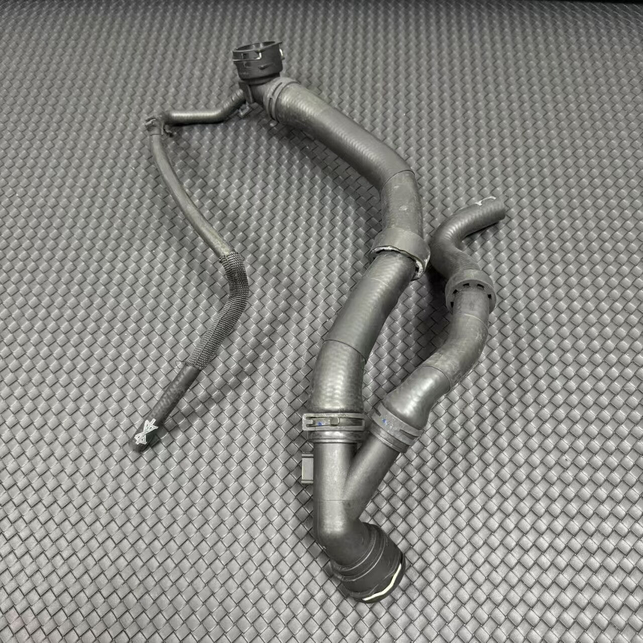 5Q0122101EA Radiator Coolant Hose for VW for Golf GTI for Audi TT