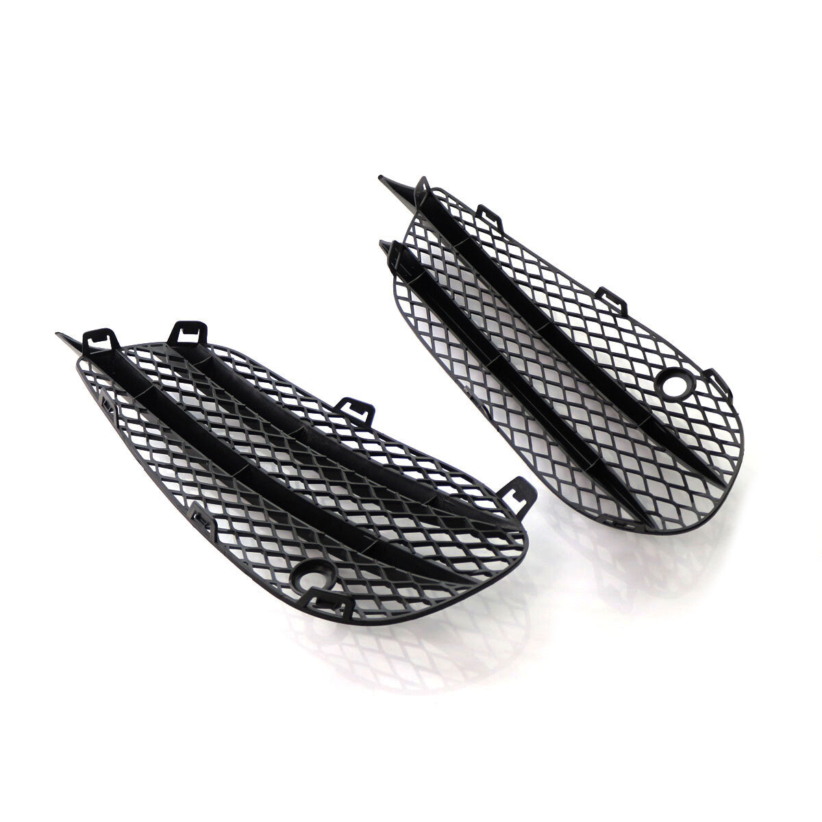 Suitable for Mercedes-Benz W205 C43 AMG 15-18 bumper fog light ventilation grille cover trim