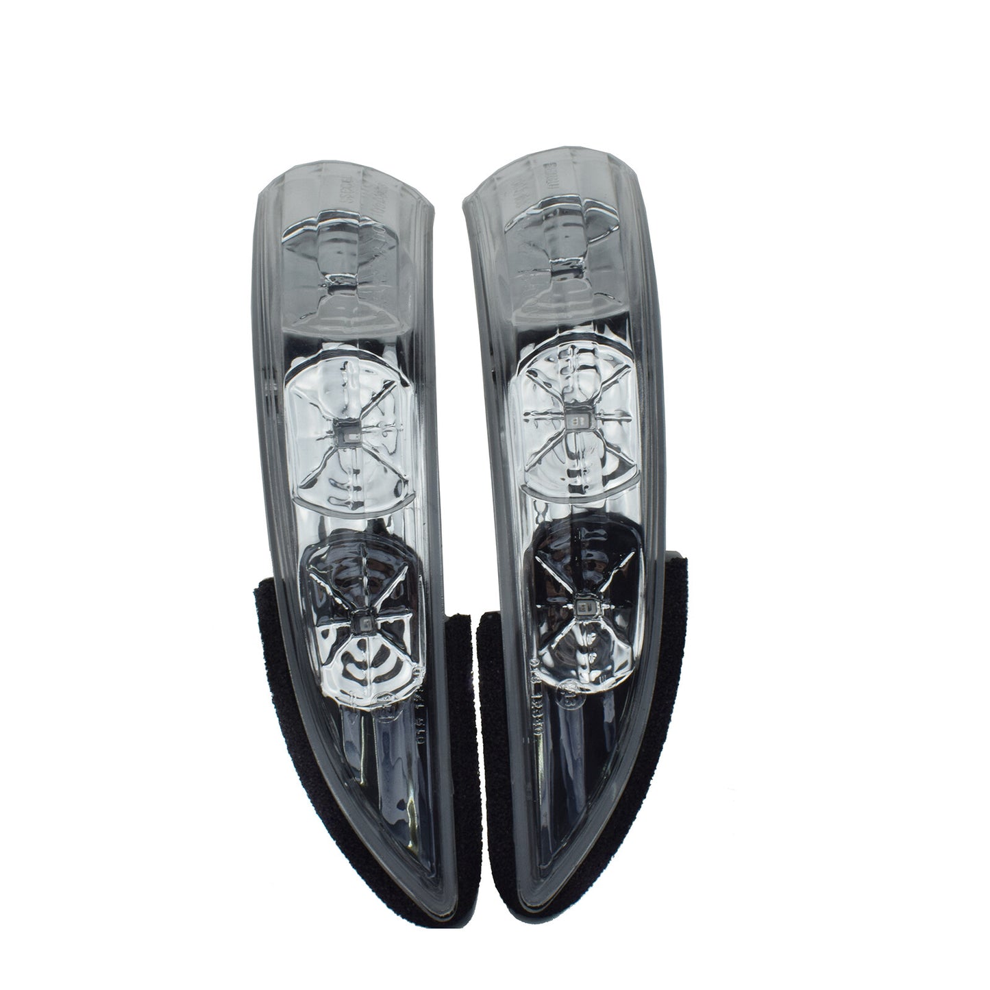 A pair of side mirror turn signals, suitable for HYUNDAI for GENESIS Coupe 2010-16, new.