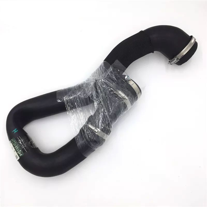 LR024305 Intercooler Air Hose to Throttle for LAND ROVER DISCOVERY SPORT L550