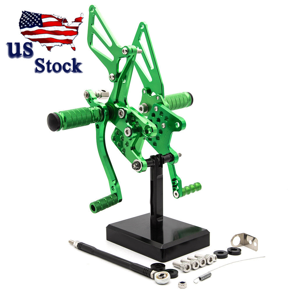 Suitable for Suzuki GSXR750 and GSXR600 models manufactured between 1996 and 2005. 1997 CNC-machined rear footrest, foot spikes, and pedals.