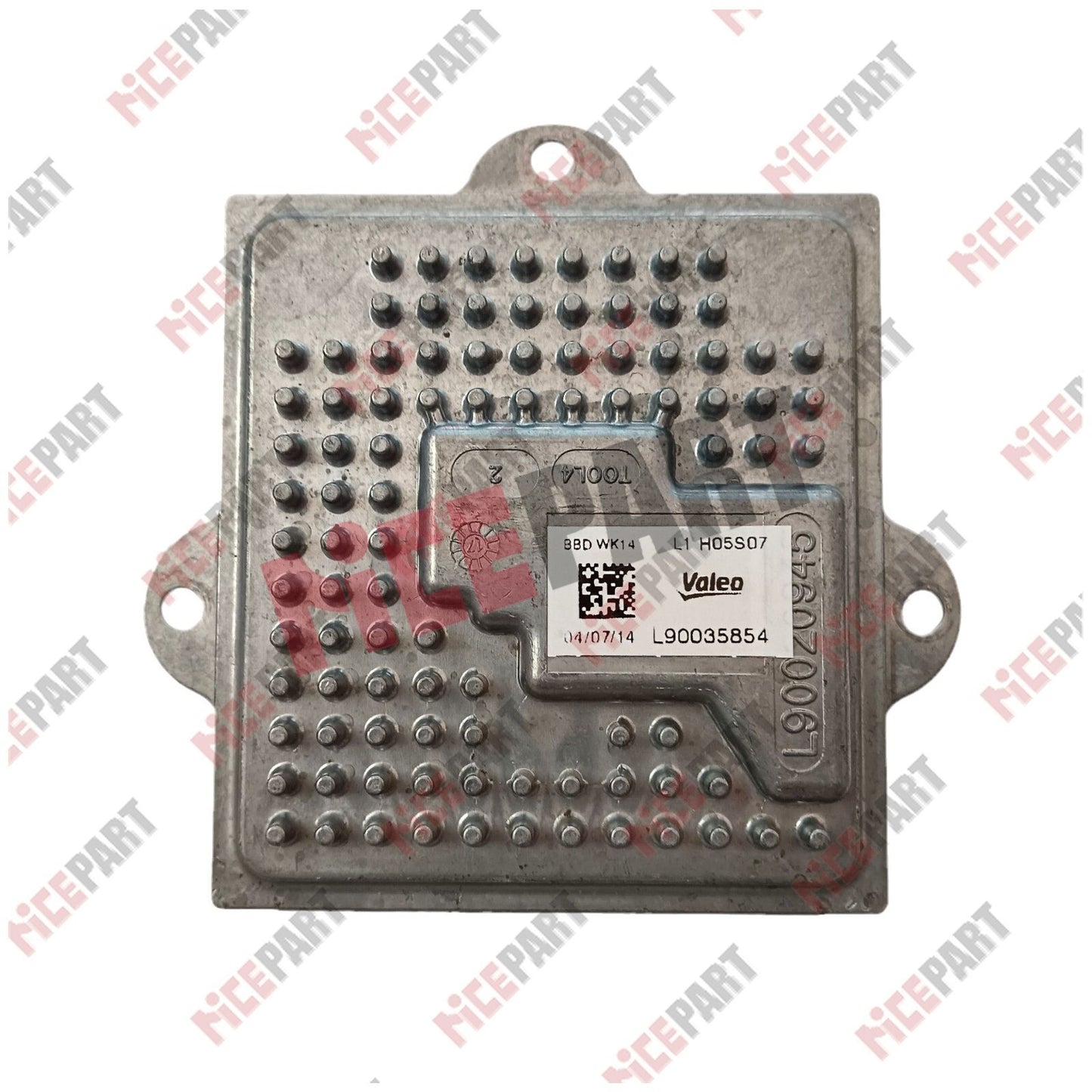 The all-new L90035854 is compatible with for Jeep Grand Cherokee LED control module headlight units.