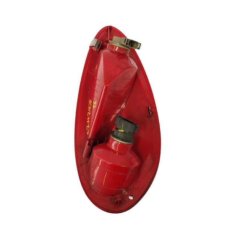 Right passenger-side taillight assembly for Chrysler PT Cruiser 05116222AA