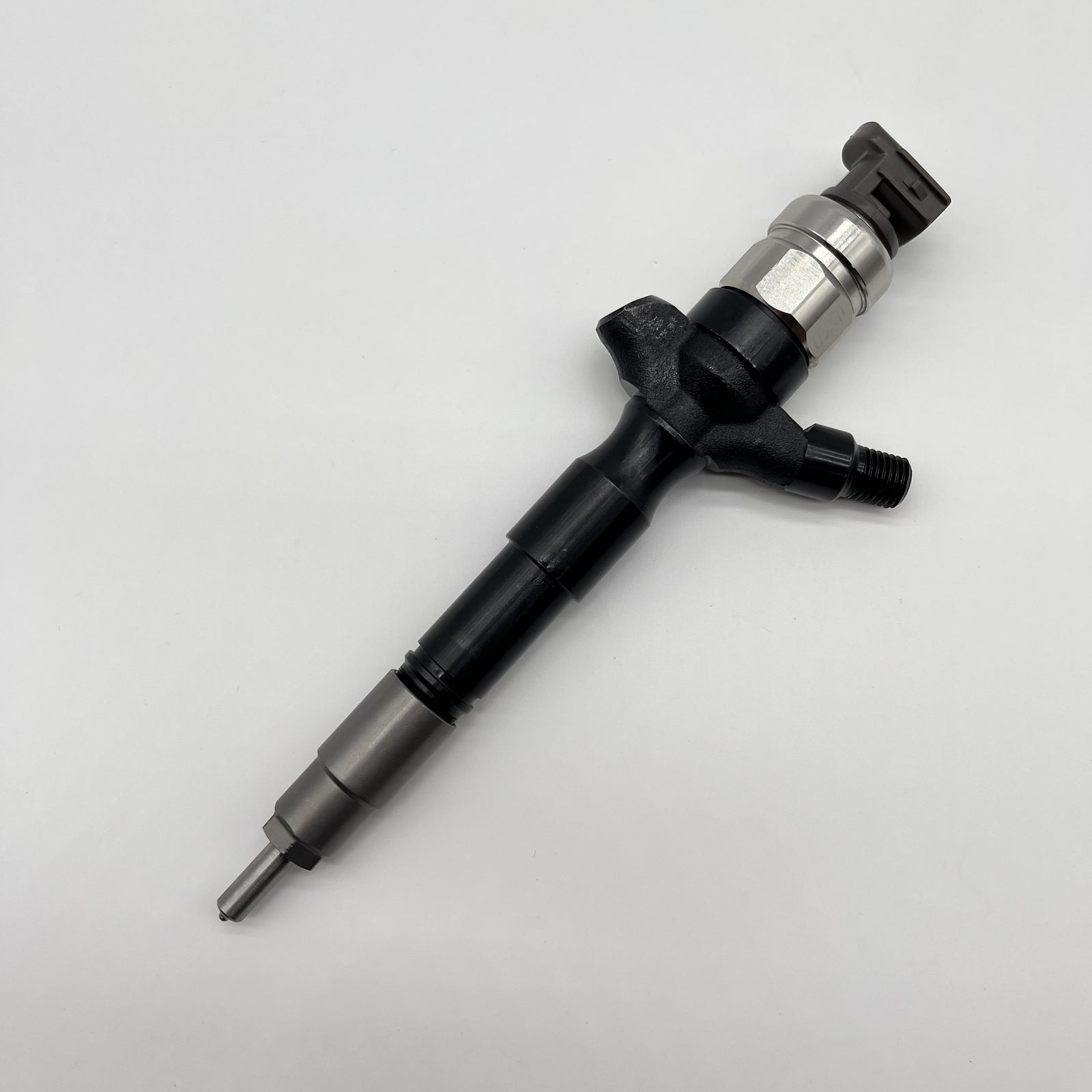4PCS 095000-7700 23670-51030 Diesel Fuel Injector for Toyota 1VDFTV for Land Cruiser