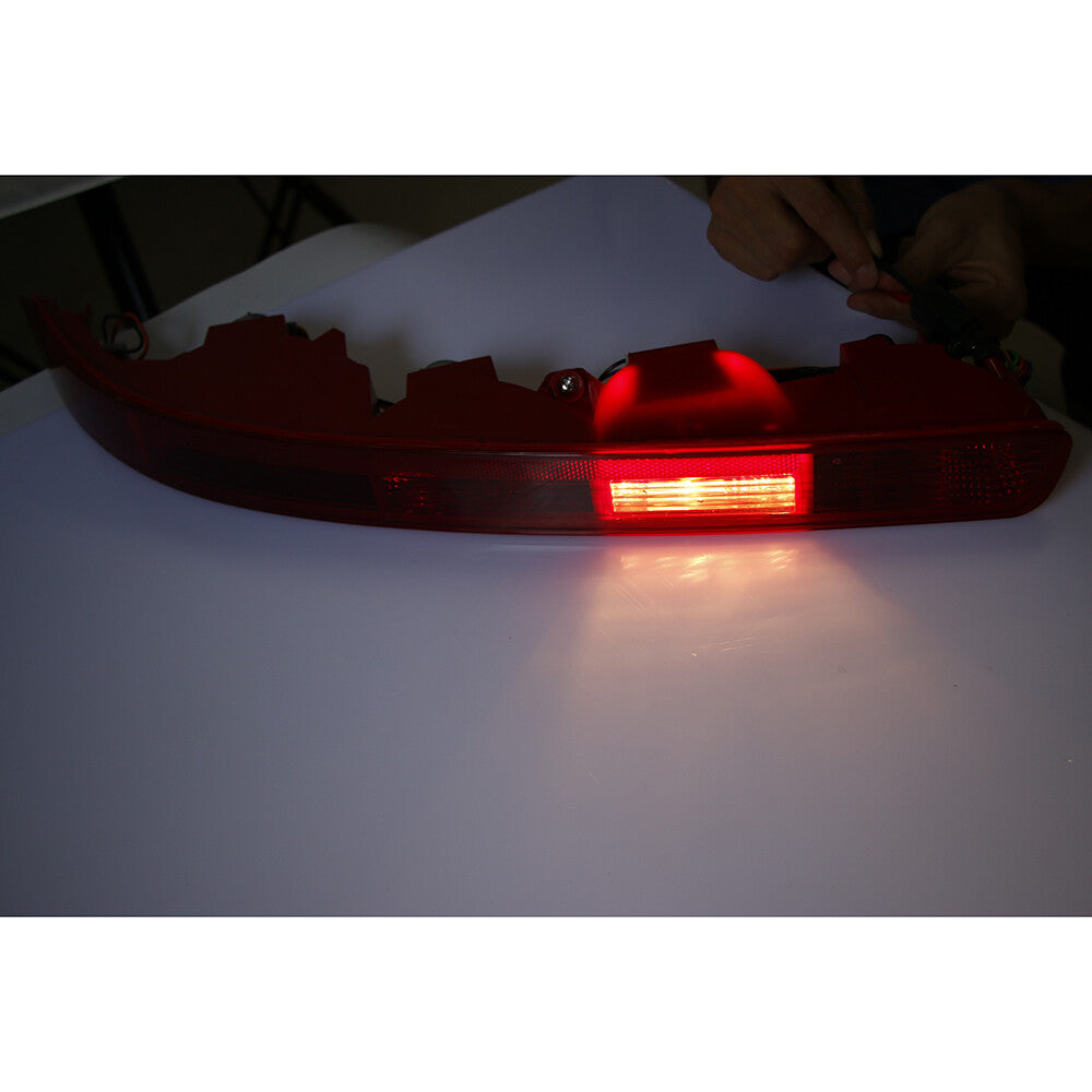 Left rear bumper taillight, fog light, and brake light are applicable to 2006-2015 for Audi Q7 LED.