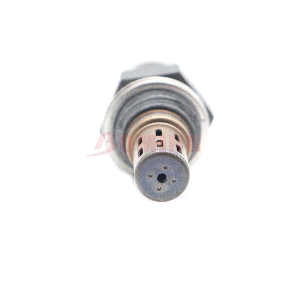 Four upstream and downstream oxygen (O2) sensors suitable for 2018 for Nissan NV2500 and NV3500 5.6L V8 engines.
