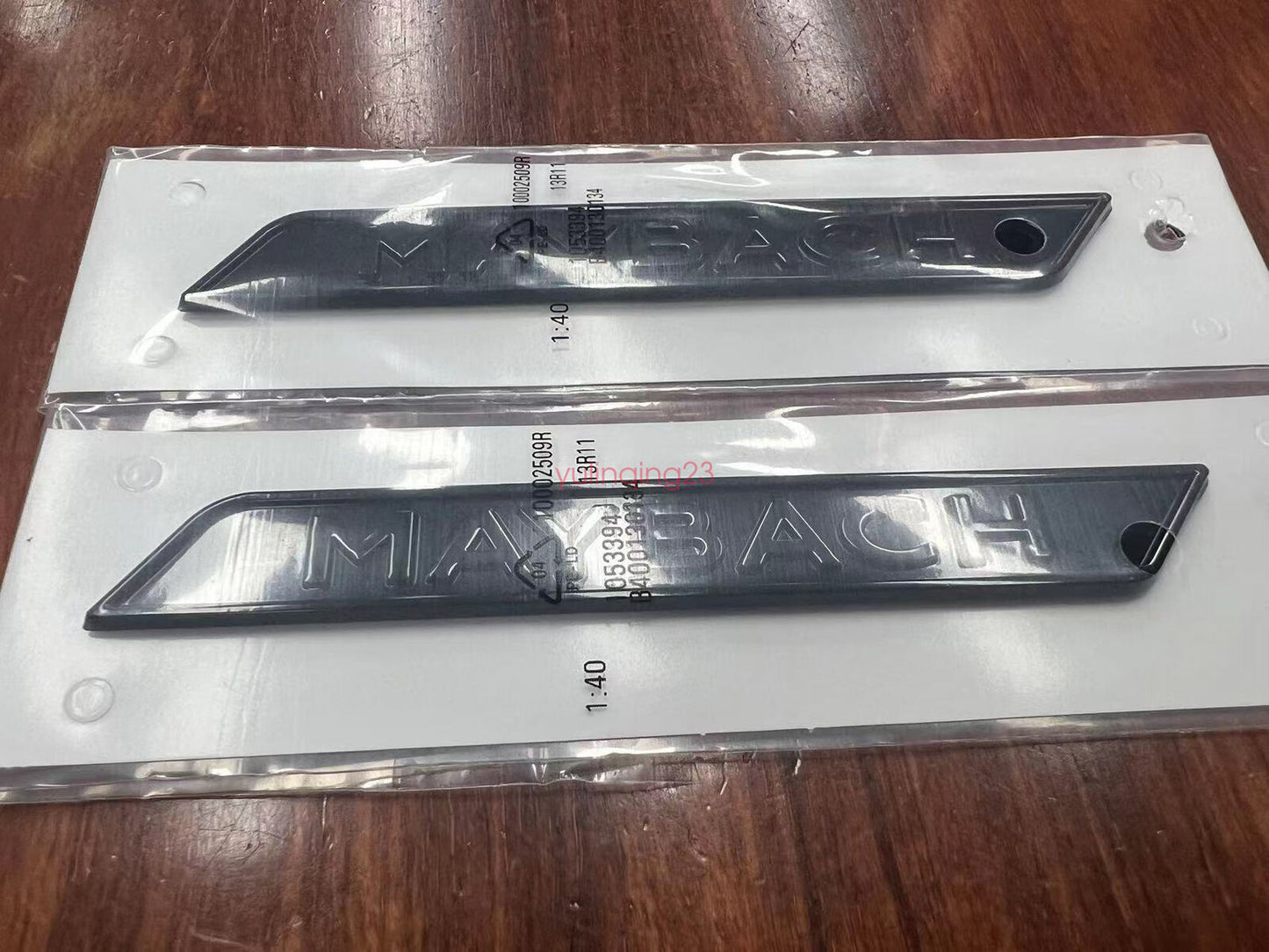 2PC Glossy Black for Maybach Letters Fender Emblem Badge for Maybach