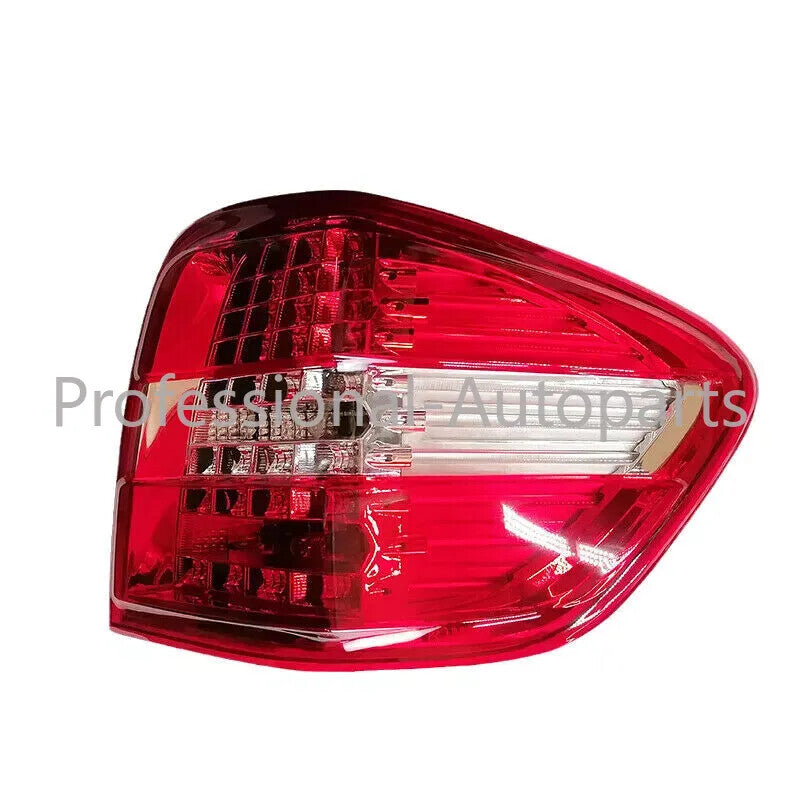 The right rear taillight assembly is suitable for 2009-2011 for Mercedes-Benz ML-Class W164 ML320