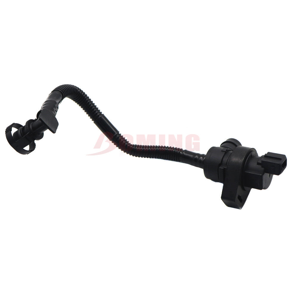 Fuel tank breather valve with breather cable 13907537113 new, suitable for BMW 550i and 650i.
