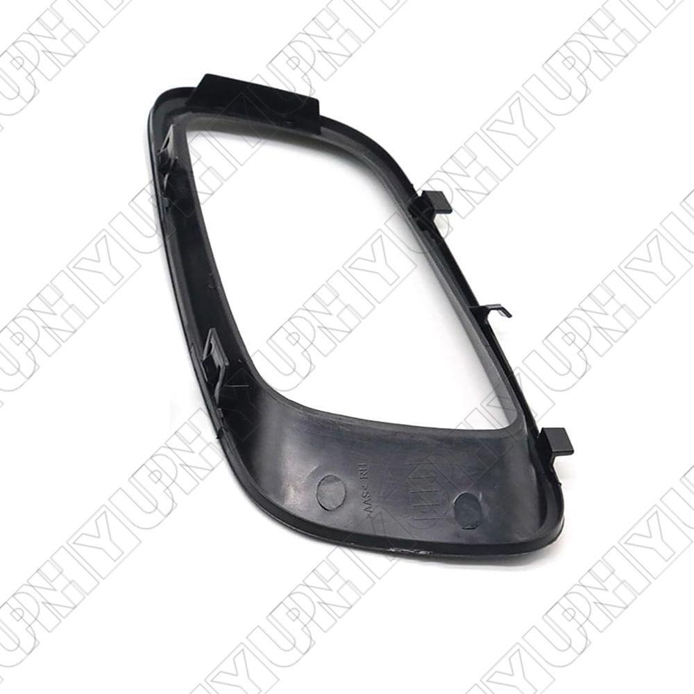 MR388020 Right Fog Light Cover Frame for Mitsubishi for Pajero Montero MK3 2000-2003